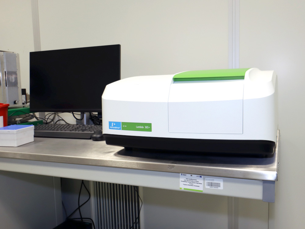 UV-Vis spectrophotometer